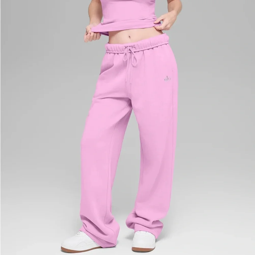 💖ALO💖 CANDY HEART PINK Accolade Sweatpants - Picture 3 of 4